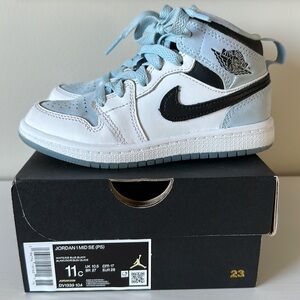 Jordan 1 Mid SE Size 11C White/Ice Blue/Black